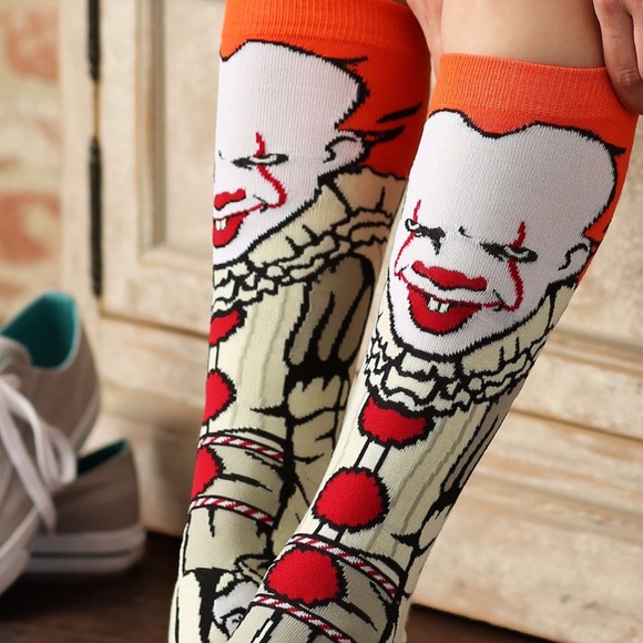Awesome Pennywise socks One Size fits most NWT Unisex - Picture 2 of 3
